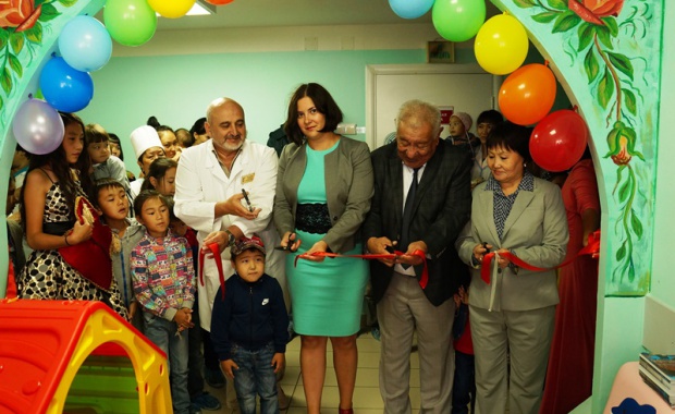Thumbnail for - «Детский мир» открыл игровые комнаты в медицинских учреждениях Республики Алтай
